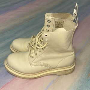 Dr. Martens 1460 Pascal Women's Mono Lace Up Boots size 6